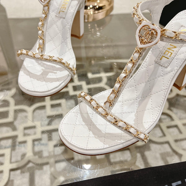 CC 26s Chain T-Strap Charm Sandals 8.5cm White Lambskin 736119