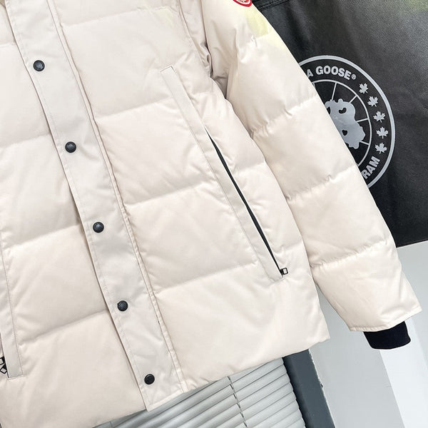 C. Goose Down Jacket White Polyester 0021