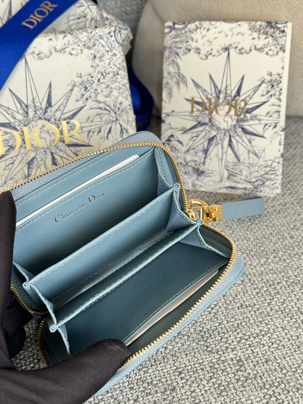 Portafoglio compatto CD Logo Caro 11cm in pelle di vitello blu nuvola