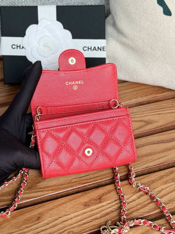 CC 24 Classic Wallet On Chain 11cm Red Caviar Leather 240676