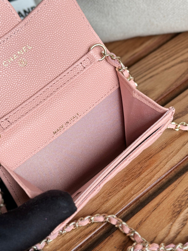 CC 24 Classic Wallet On Chain 11cm Pink Caviar Leather 240678