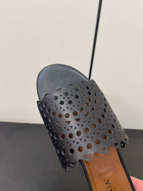 alaia mule black vienne lambskin