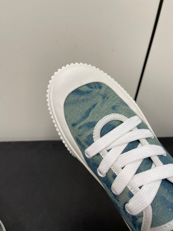 LP CLASSIC BISCUIT SNEAKER SAPPHIRE CALFSKIN