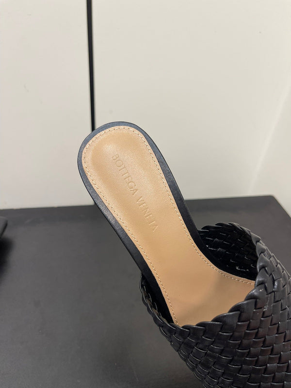 knot mule 55 black lambskin