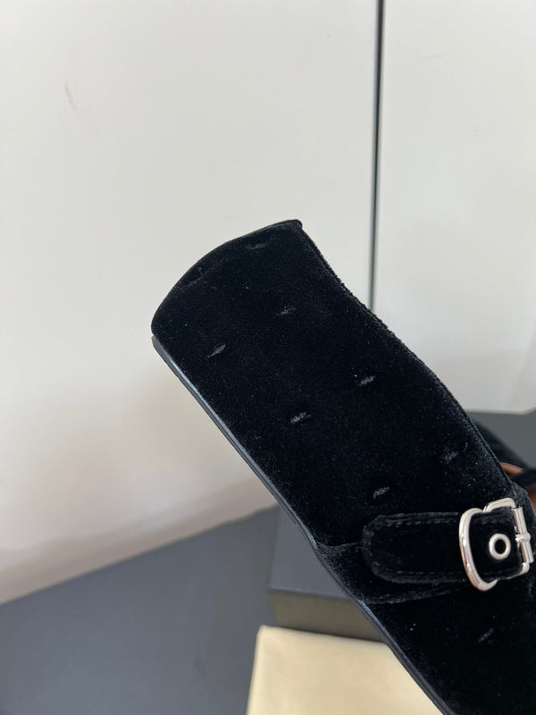 Alaila Ballet Flats In Black Velvet 975745