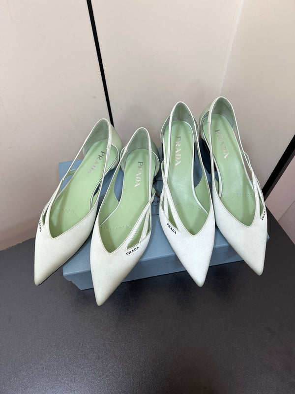 BALLERINE CON TAGLI IN RASO VERDE CHETWODE
