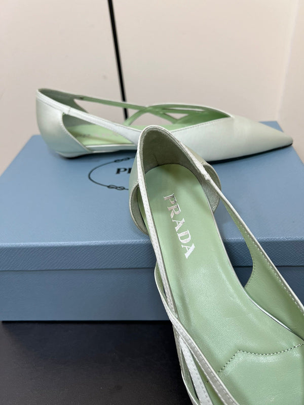 BALLERINE CON TAGLI IN RASO VERDE CHETWODE