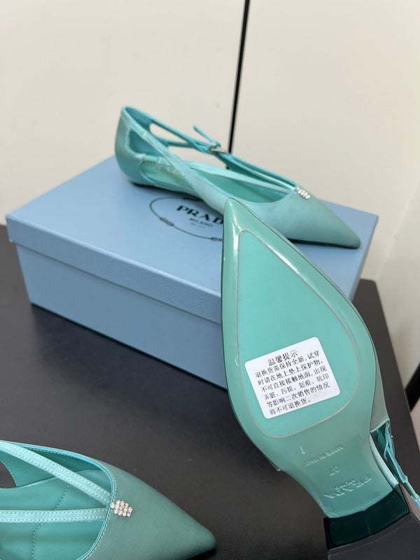 BALLERINA CON TAGLI IN RASO BLU TURCHESE E FIBBIA CON PERLINE