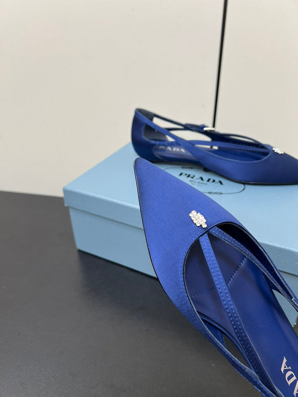 BALLERINA CON TAGLI IN RASO BLU NAVY CON FIBBIA DI PERLINE