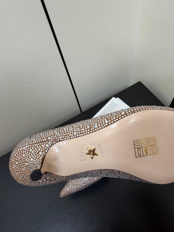CD Heel Pointed Toe Rhinestone Slingback 3.5 Gold Suede 619566