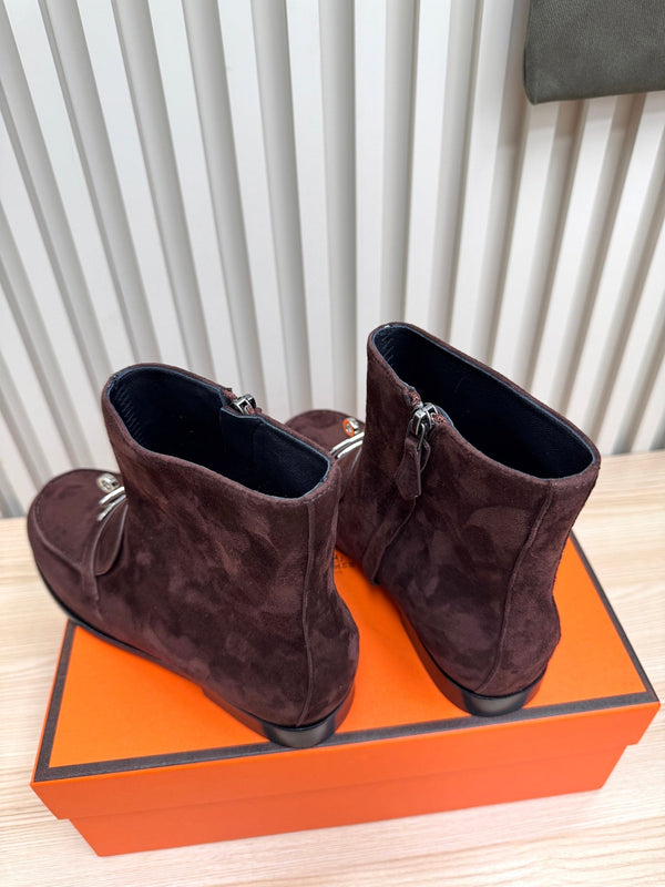 HM 25s Kelsy Ankle Boot Dark Maroon Suede 466594