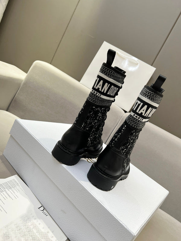 Stivaletto CD D-Major in tweed bianco e nero e pelle di agnello 107725