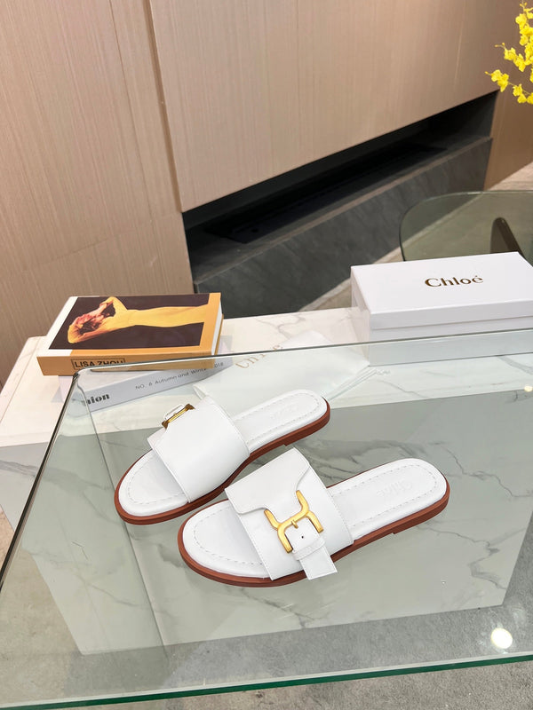 CHLOÉ HLOE MARCIE SLIDE IN WHITE CALFSKIN WITH GOLD HARDWARE
