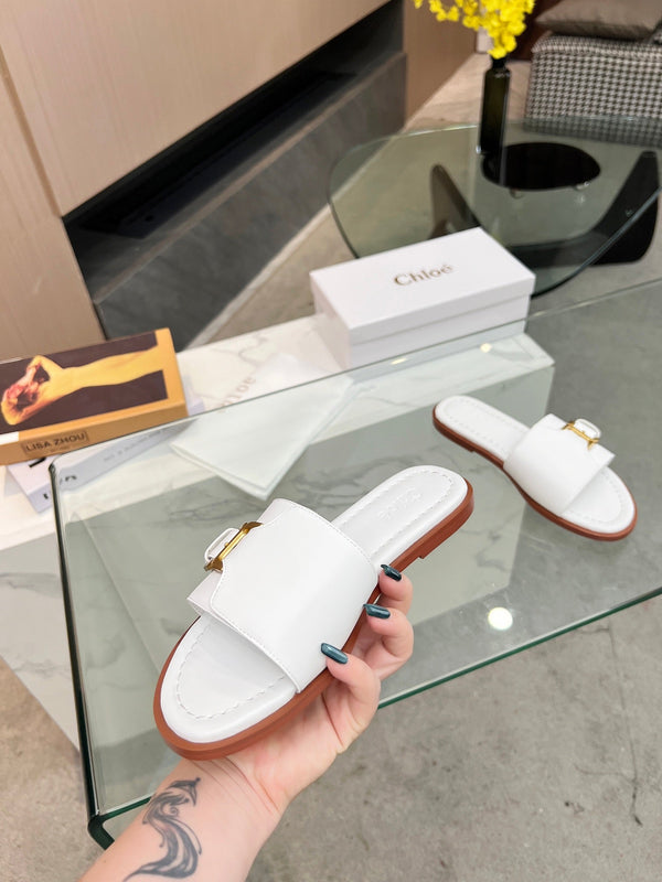CHLOÉ HLOE MARCIE SLIDE IN WHITE CALFSKIN WITH GOLD HARDWARE