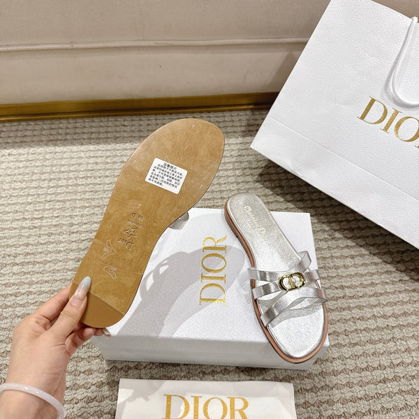 CD 30M Slide Sliver Calfskin 543737