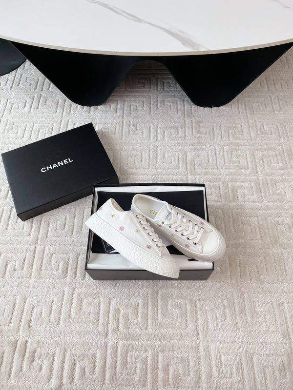 CC Low Sneaker 35mm White Textile Fabric And Lambskin