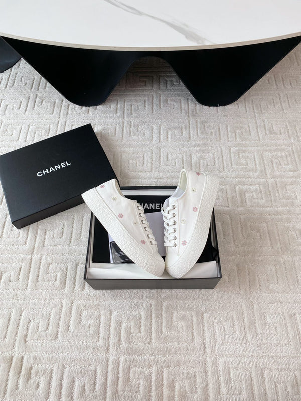 CC Low Sneaker 35mm White Textile Fabric And Lambskin