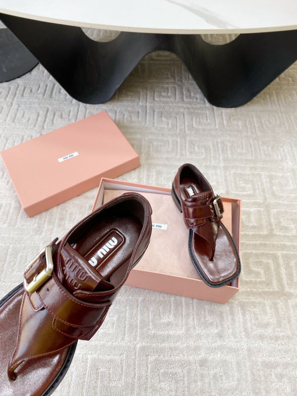 Miu Thong Sandals In Sienna Brown Shiny Lambskin With Silver Buckle