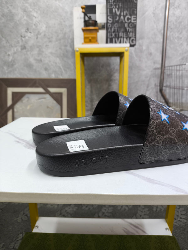 GG Men's Tiger Slide Black Sheepskin 535381