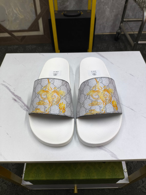 GG Men's Slide White Grey Sheepskin 535388