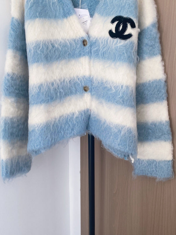 Chanel 2025 Cardigan Mélange bleu et blanc Laine 99270