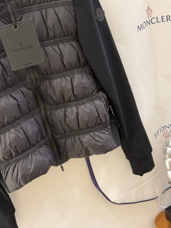 Moncler 25 Cardigan Pleated Polyamide 288478