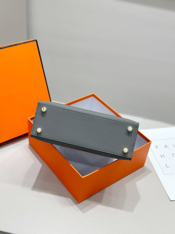 HM Kelly 25cm Vert Amande Epsom Leather Gold Hardware