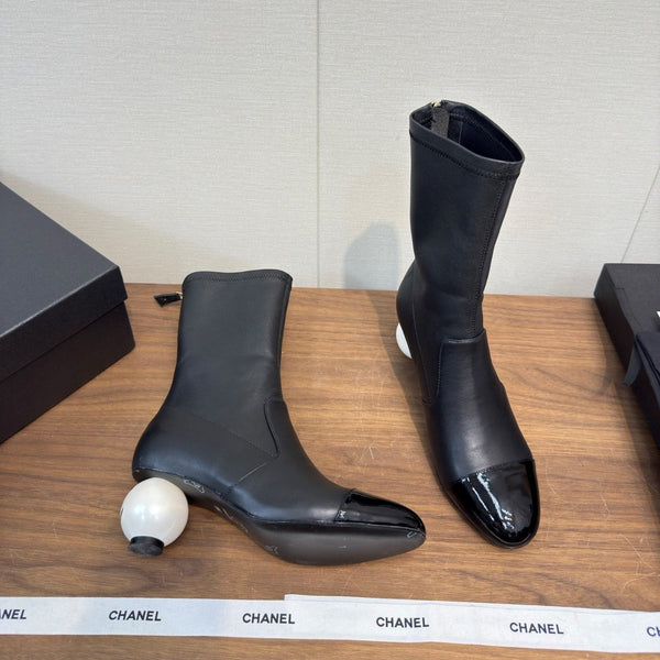 CC 25B Double C Giant Pearl Ankle Boots 50mm Black Sheepskin 465702