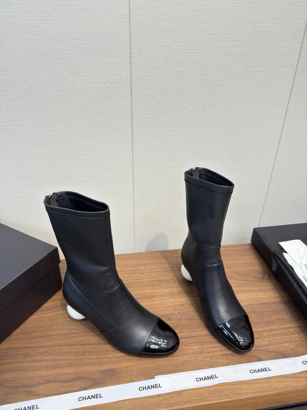 CC 25B Double C Giant Pearl Ankle Boots 50mm Black Sheepskin 465702