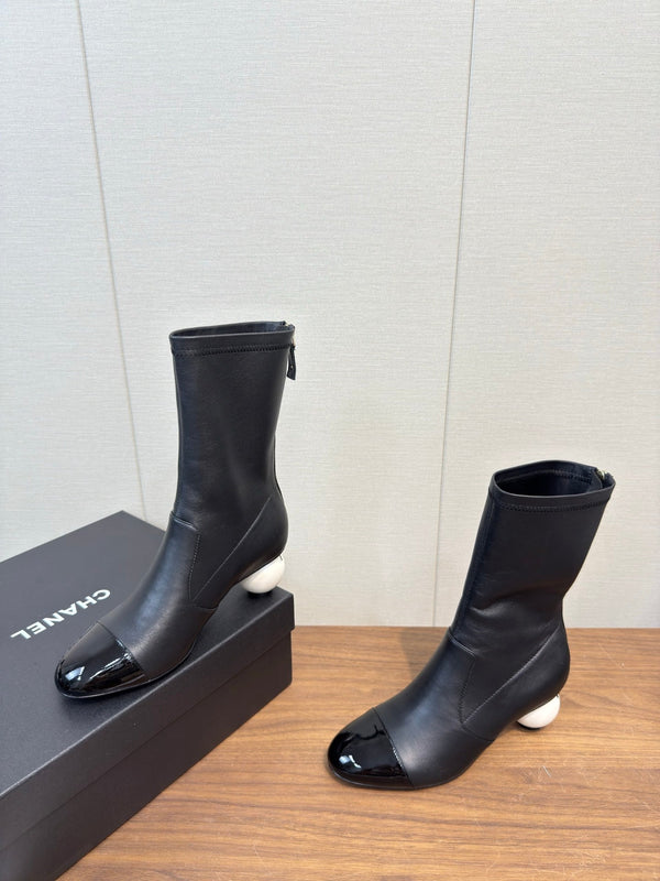 CC 25B Double C Giant Pearl Ankle Boots 50mm Black Sheepskin 465702