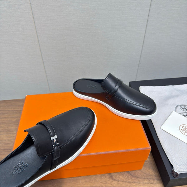 HM 25s Like Mule Black Lambskin Rubber 465666