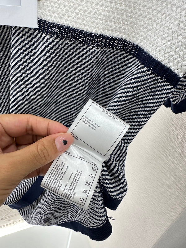 Chanel 25 T-shirt Black White Patchwork Knitted Crewneck