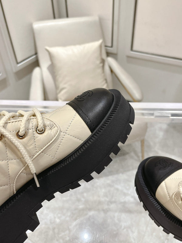 CC Combat Boots 50mm In Ivory White Mix Black Quilted Cowhide And Lambskin 944662