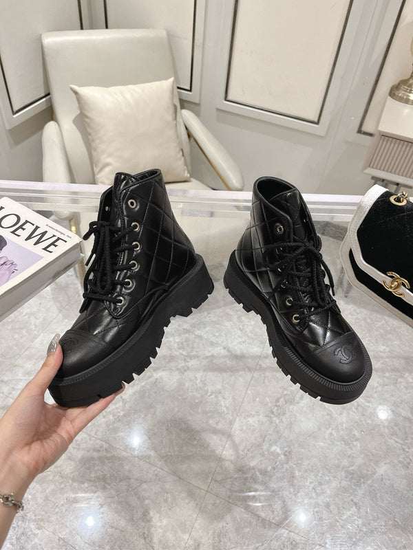 CC Combat Boots 50mm In Glossy Black Cowhide And Lambskin 944661