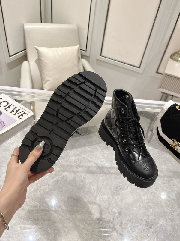 CC Combat Boots 50mm In Glossy Black Cowhide And Lambskin 944661