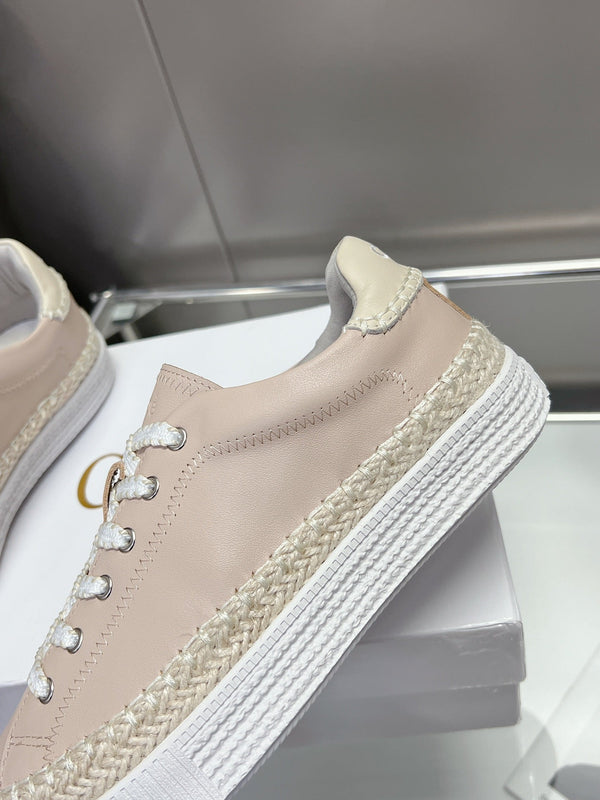 CHLOÉ TELMA LACE-UP SNEAKER IN DESERT SAND LAMBSKIN AND RAFFIA