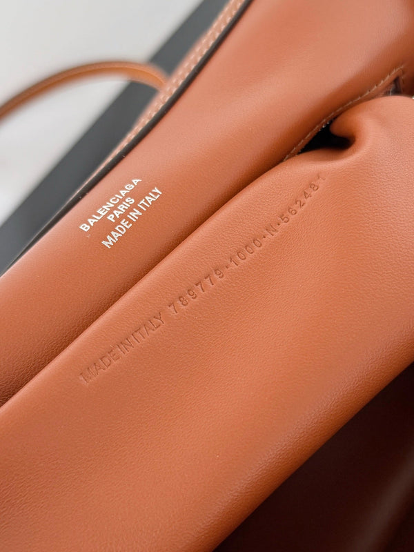 Balenciaga Rodeo 35 bag brown lambskin