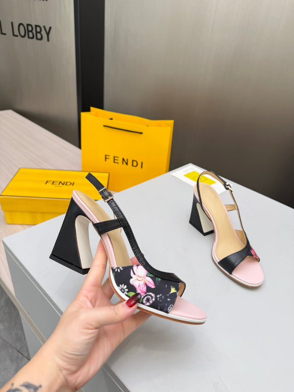 Fendi 26s Arco 9cm Black Pink Cotton Cowhide 675964