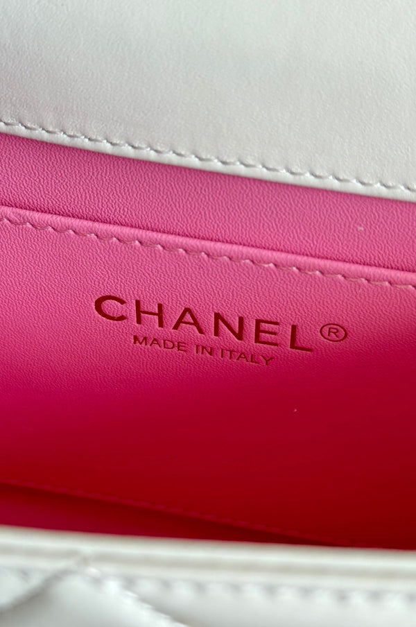 Mini Flap 19cm White Lambskin Gold Hardware