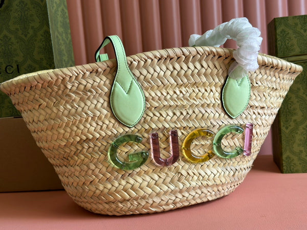 BORSA TOTE PICCOLA 26 CON LOGO IN PAGLIA COLORE NATURALE E MANICO IN PELLE DI VITELLO VERDE CHIARO