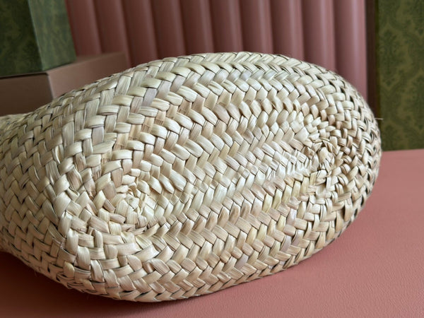 BORSA TOTE PICCOLA 26 CON LOGO IN PAGLIA COLORE NATURALE E MANICO IN PELLE DI VITELLO VERDE CHIARO