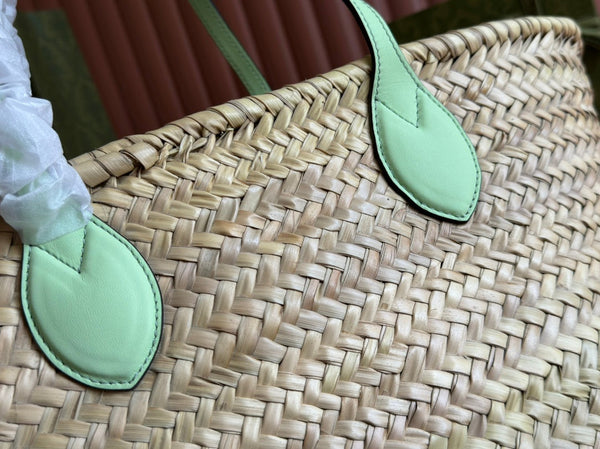 BORSA TOTE PICCOLA 26 CON LOGO IN PAGLIA COLORE NATURALE E MANICO IN PELLE DI VITELLO VERDE CHIARO