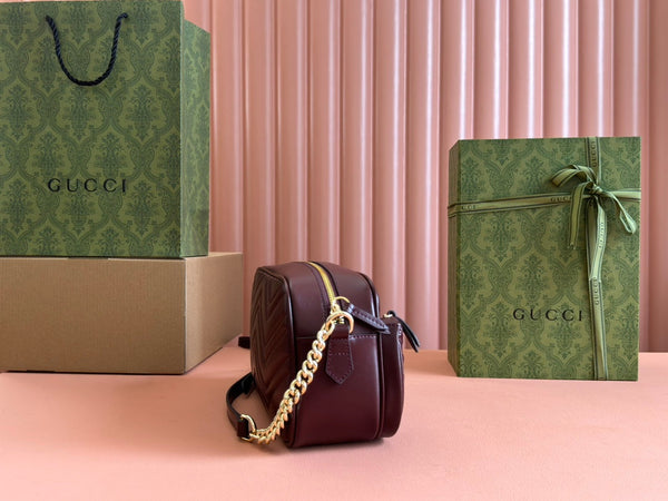 BORSA A TRACOLLA PICCOLA MARMONT 24 IN PELLE DI VITELLO ROSSO VINO CON FERRAMENTA ORO