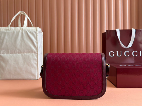 BORSA A TRACOLLA HORSEBIT 1955 25 IN TELA ROSSO VINO E PELLE DI VITELLO CON FERRAMENTA ORO