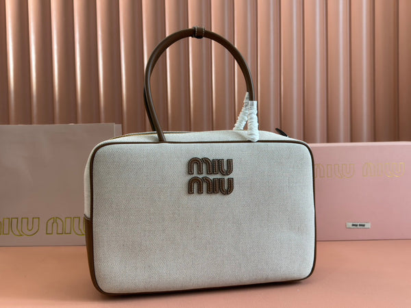 BORSA BEAU CON MANICO 34 IN TELA BIANCA E FINITURE IN PELLE DI VITELLO MARRONE NOCE