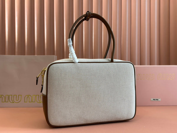 BORSA BEAU CON MANICO 34 IN TELA BIANCA E FINITURE IN PELLE DI VITELLO MARRONE NOCE