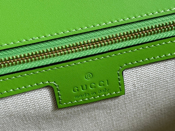 Sac à main GG Blondie Grand modèle 32 cm en veau vert