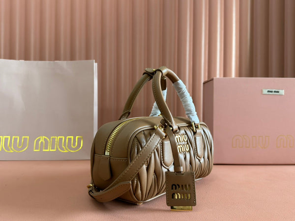 BORSA ARCADIE MATELASSÉ 22 IN AGNELLO LUCIDO MARRONE TAWNY