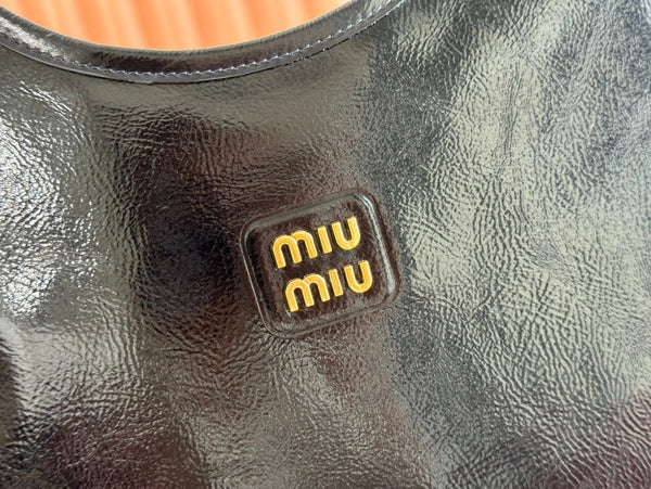 IVY 40 TOTE IN BLACK PATENT CALFSKIN