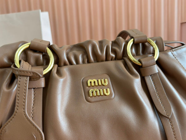 BORSA A MANO JOIE 32 IN PELLE DI AGNELLO LUCIDA MARRONE